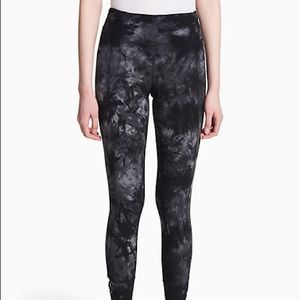 ✨Calvin Klein Cropped Leggings✨
